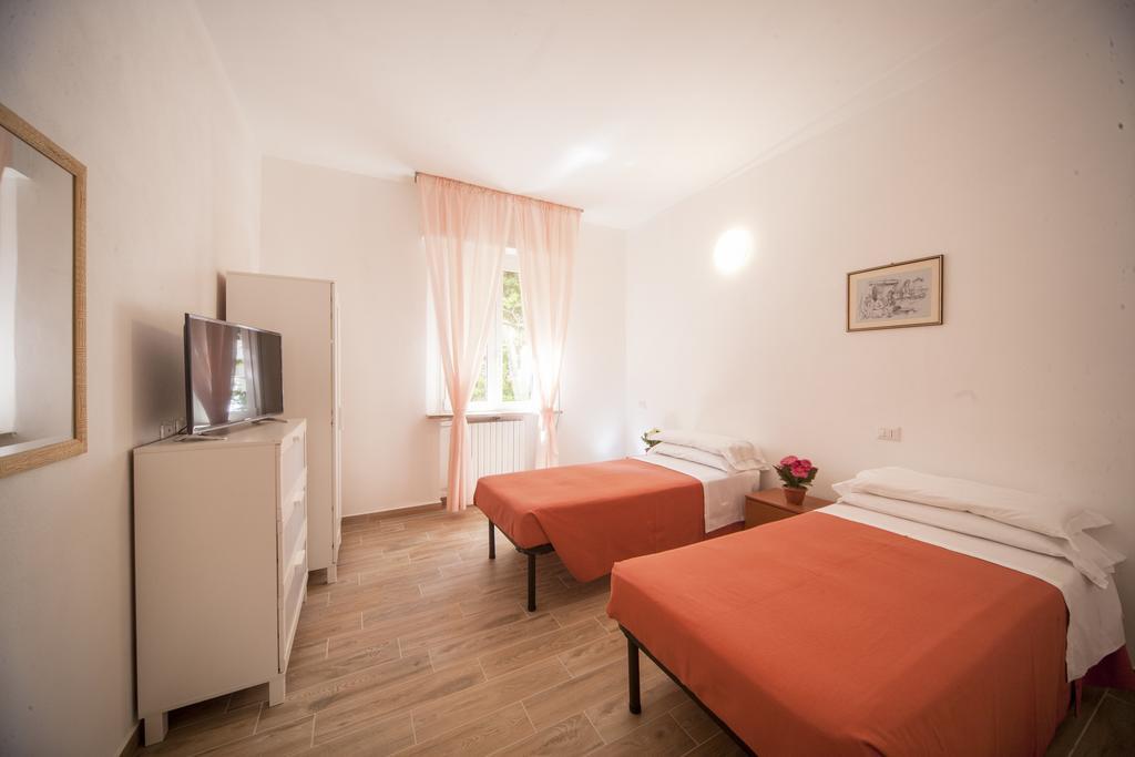 Hotel Colombo Riccione Exteriör bild